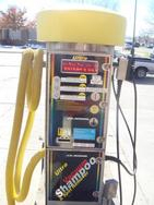 Carpet shampoo vacuum at Hi Performance Car Wash